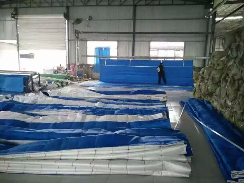 防火玻璃隔斷墻廠(chǎng)家車(chē)間一角